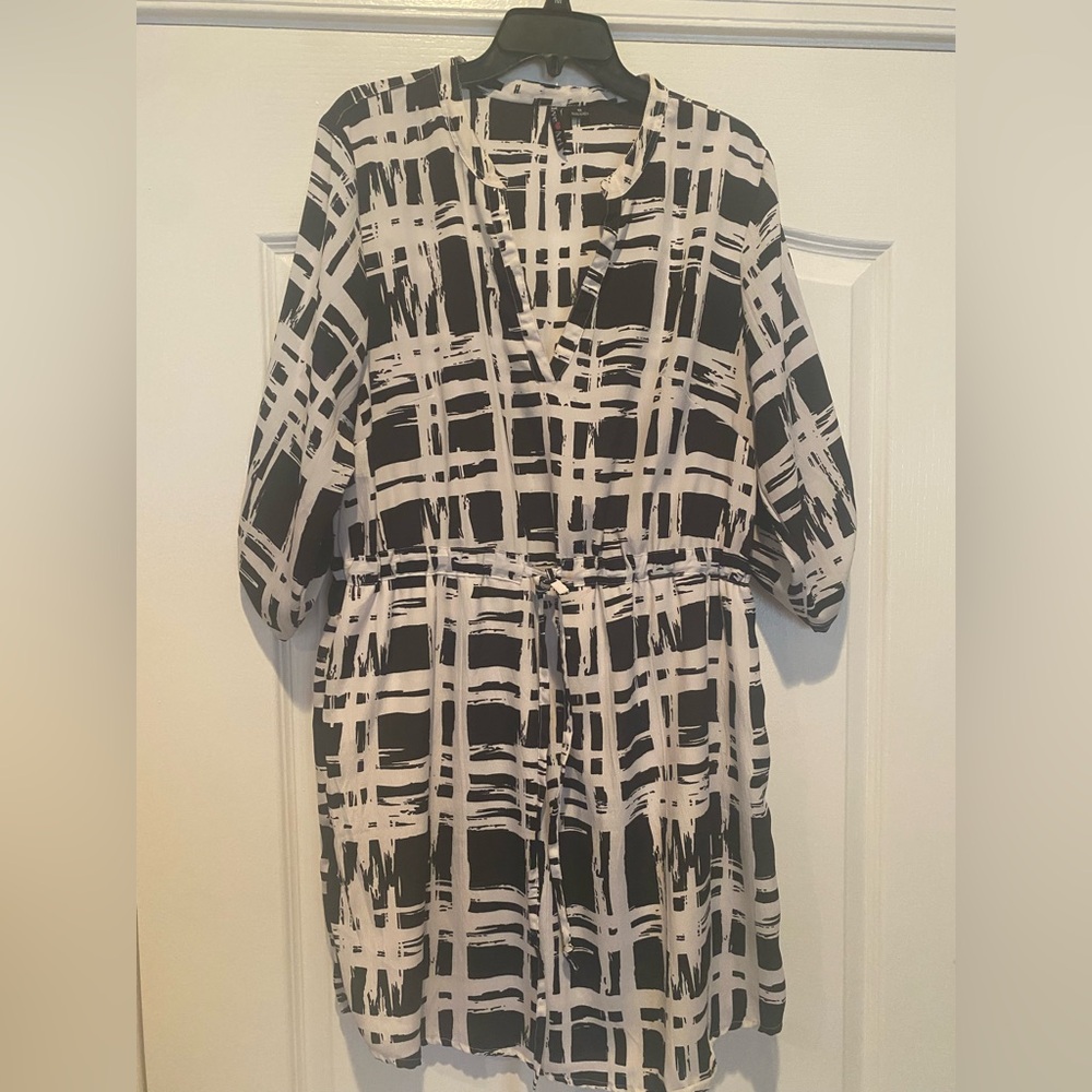 Love Ari size 1X shirt dress.